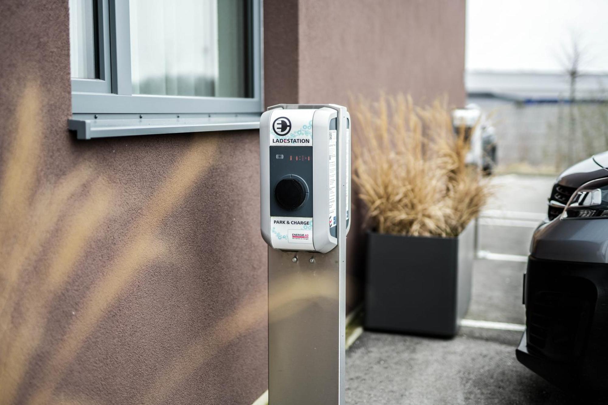 Hotel Das Zeit Lenzing Eksteriør billede